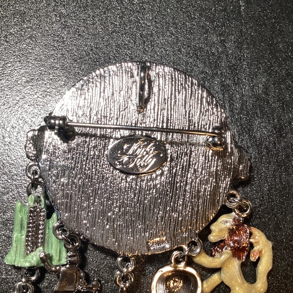 Kirks Folly pin or necklace enhancer - Picture 4 of 6